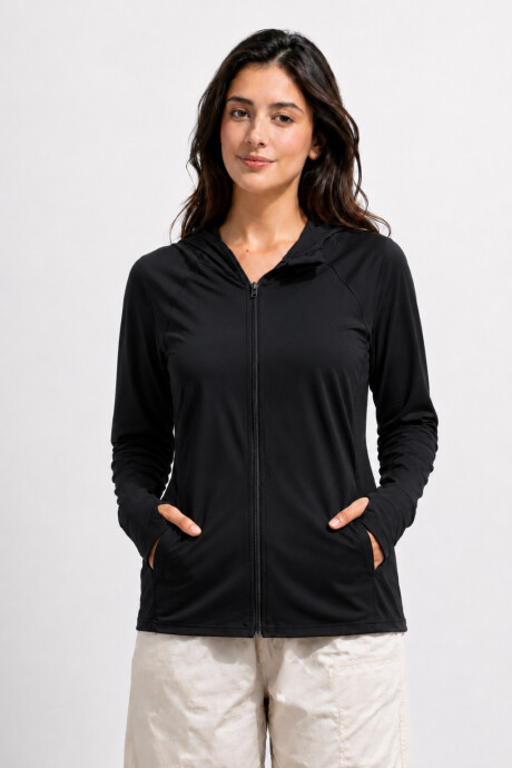Campera de Nylon Fitness Negro