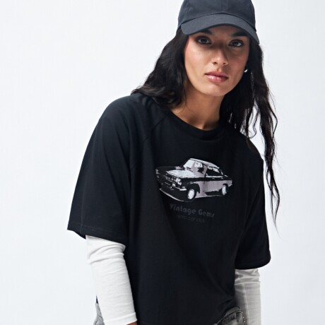 REMERA GEMS Negro