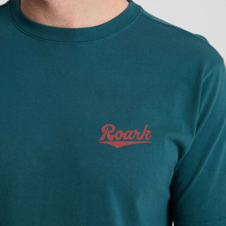 Remera Roark Diamond Script Verde