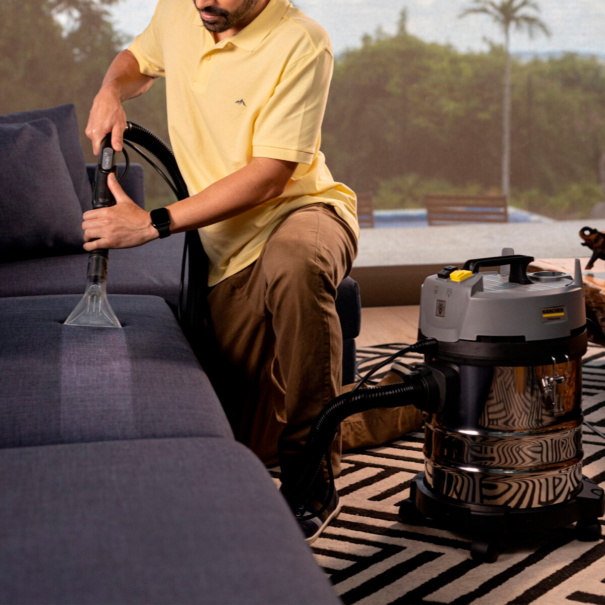 Lavadora Aspiradora Tapizado Moquete Karcher Profesional Puzzi 4/20 Lavadora Aspiradora Tapizado Moquete Karcher Profesional Puzzi 4/20