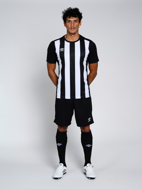Equipo de futbol express Umbro Hombre F29
