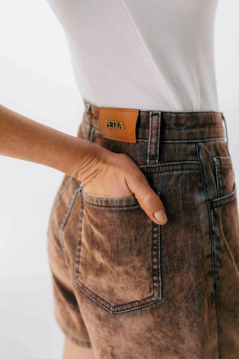 Short Sira Chocolate
