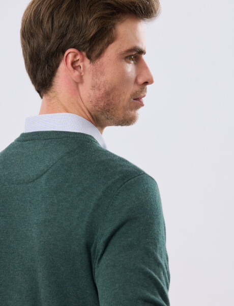 BUZO TEJIDO CUELLO EN V Verde