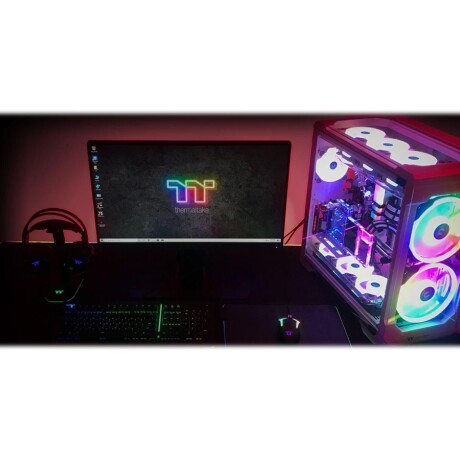 Thermaltake View 51 TG Snow - ARGB Edition - torre - ATX - panel lateral con ventana (cristal templado) - sin fuente de alimenta Thermaltake View 51 TG Snow - ARGB Edition - torre - ATX - panel lateral con ventana (cristal templado) - sin fuente de alimenta