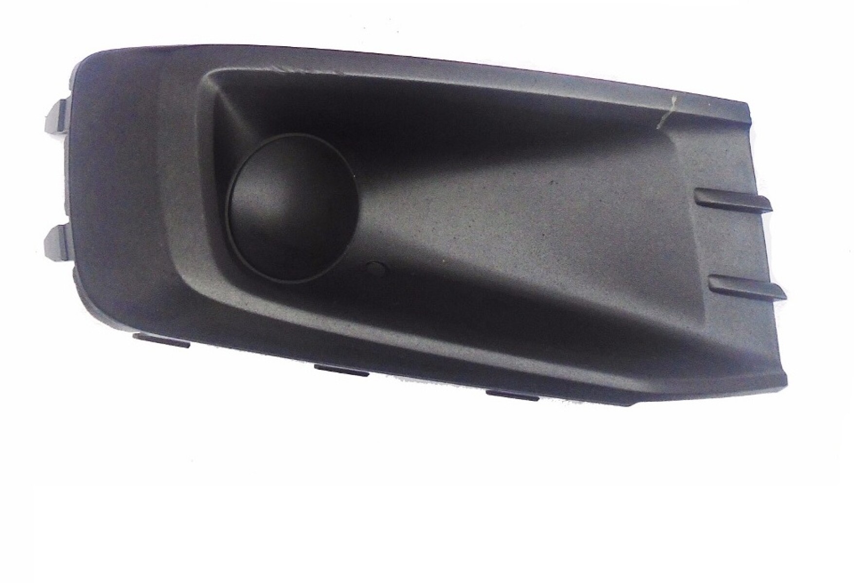 REJILLA DE PARAGOLPE DERECHA SAVEIRO G6 13/15 SIN CAMINERO 