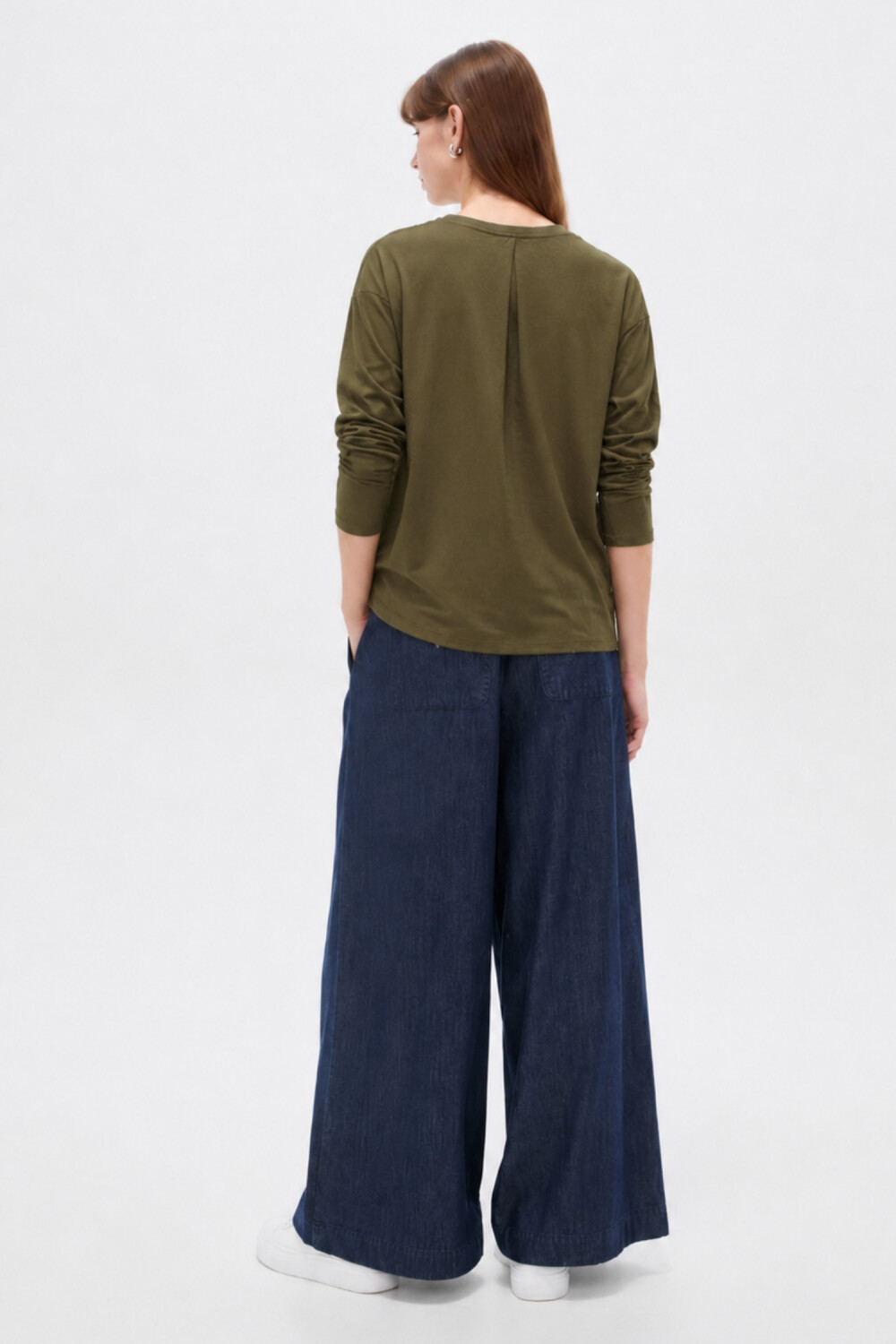 Remera Linie Verde Oliva Oscuro