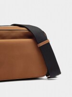 Bolso Bandolera De Nylon Con Solapa camel