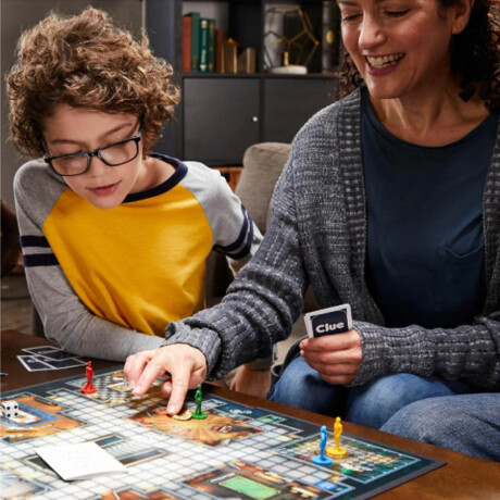 Clue El Clásico Juego de Misterio Clue El Clásico Juego de Misterio