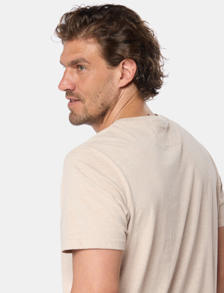 REMERA BORDADA Beige
