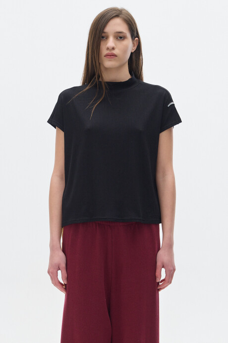 Blusa Yuri Black