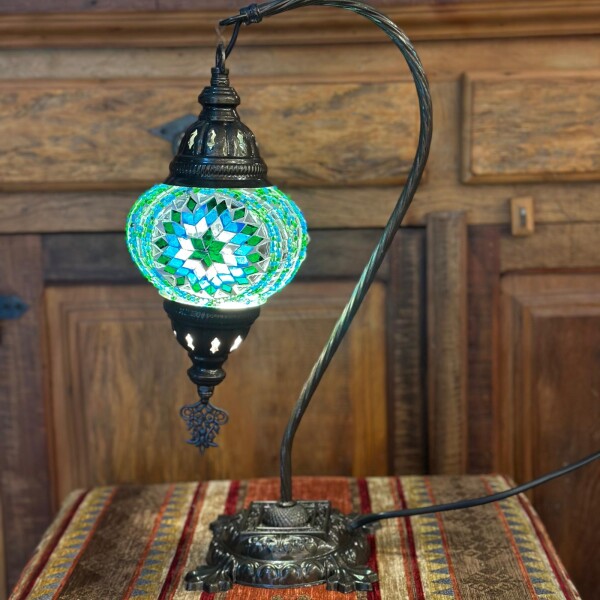 Lámpara vitraux de mesa cuello de cisne celeste y verde TM12 Lámpara vitraux de mesa cuello de cisne celeste y verde TM12