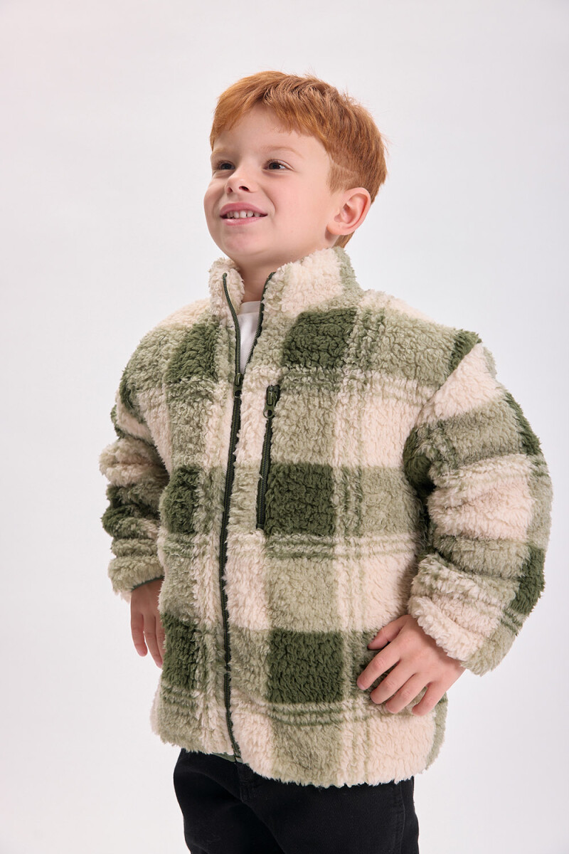 Campera sherpa bolsillo Crudo