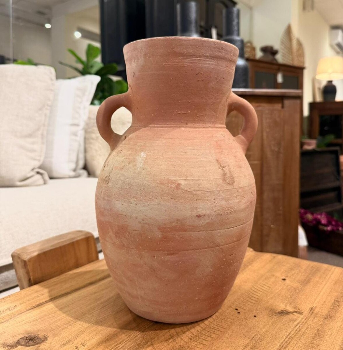 Jarrón de barro de la India 