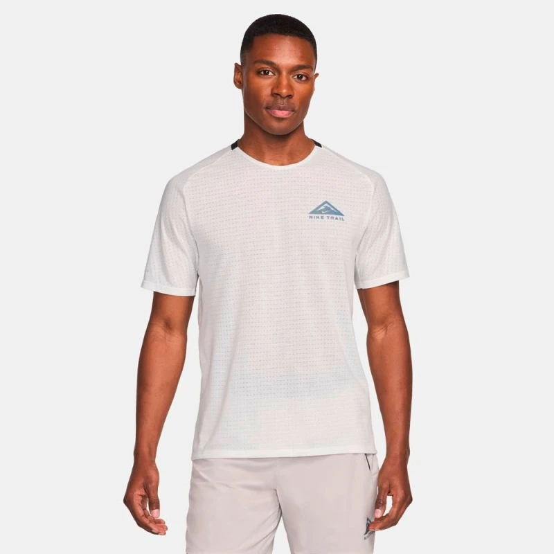 Remera Nike Dri-Fit Solar Chase Top de Hombre Blanco