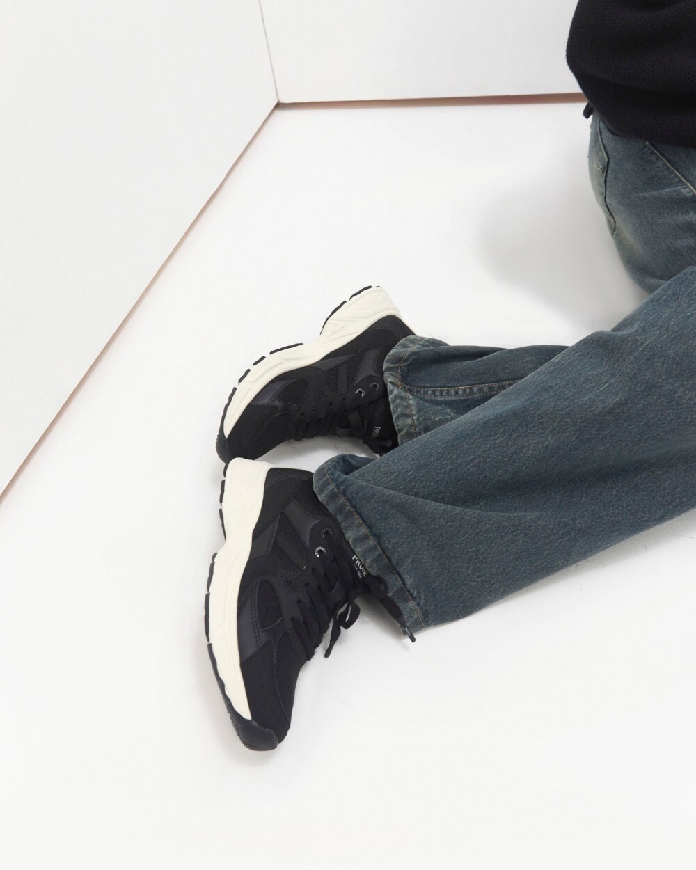 Sneaker Andina En Sintético Negro