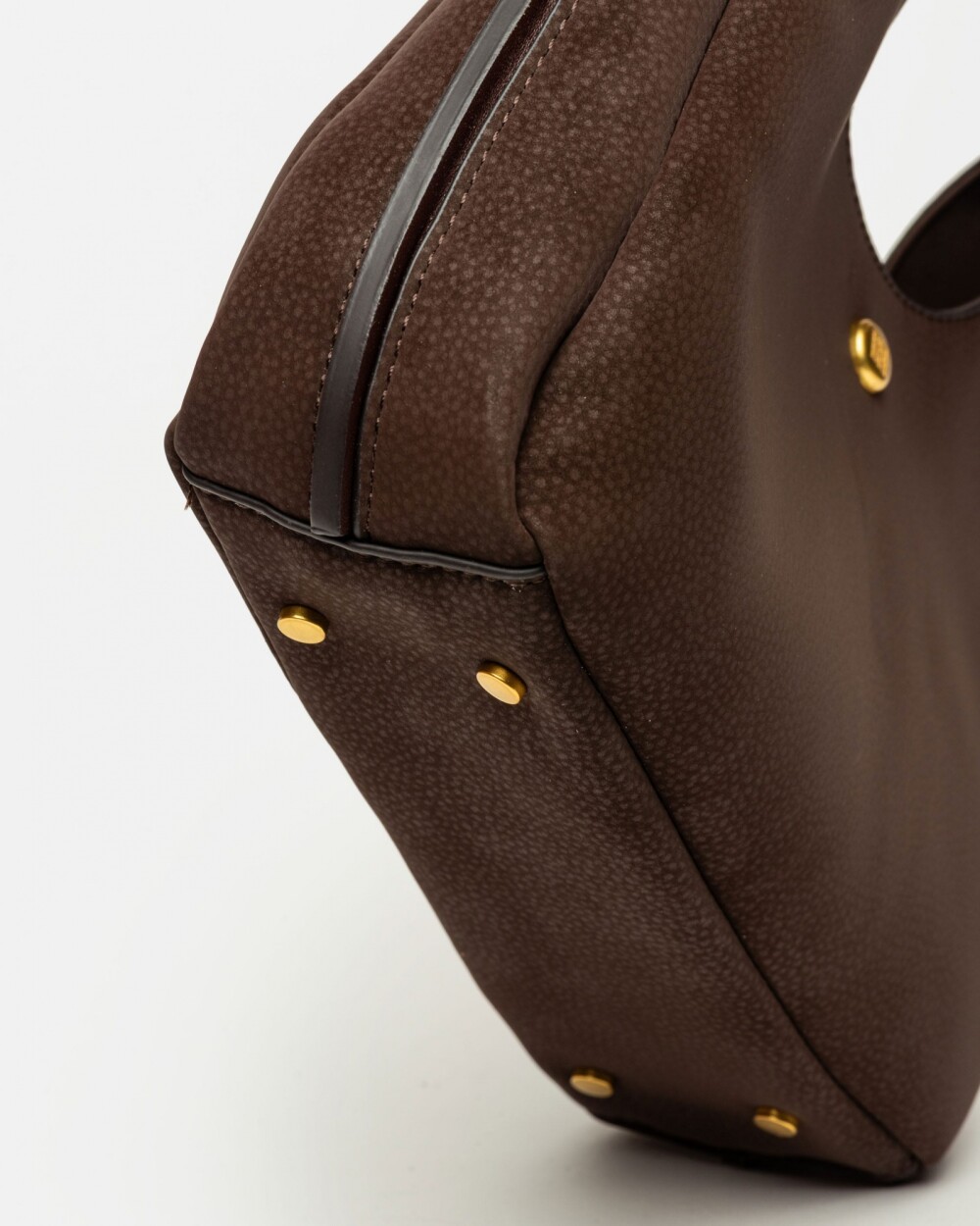 Cartera al hombro Raw en efecto gamuza Marron