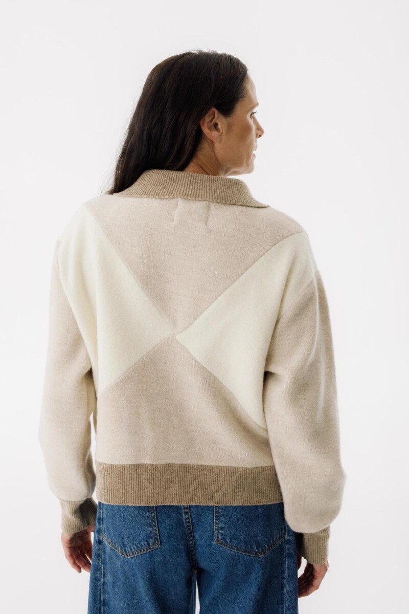Bomber Chess Beige