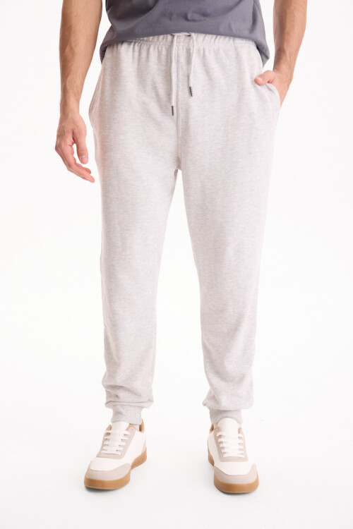 Pantalon District Gris