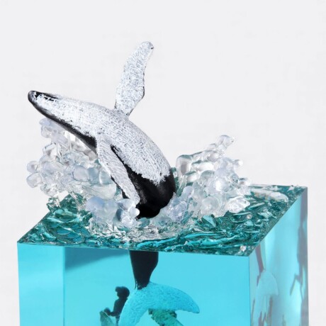 Lámpara Resina Cuadrada Animales Marinos Ballena 1