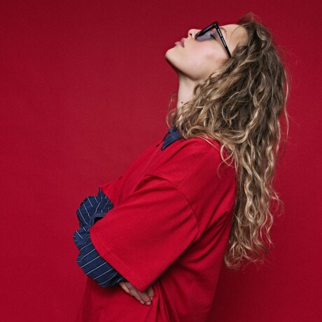 REMERA NARA Rojo