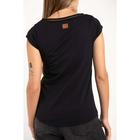 Remera Escote V Puntilla Negro