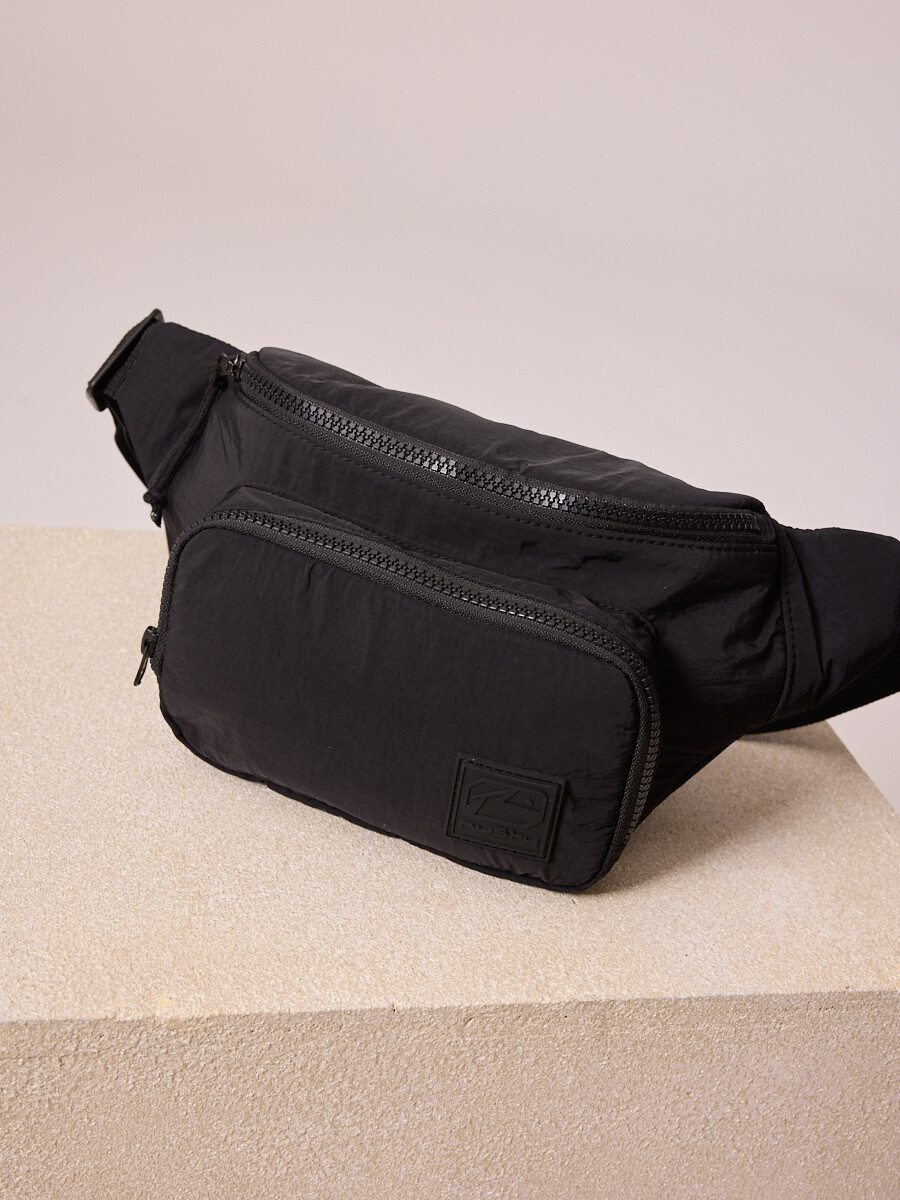 RIÑONERA HACHI RUSTY - Negro 