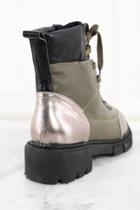 Borcego Cuero Safari