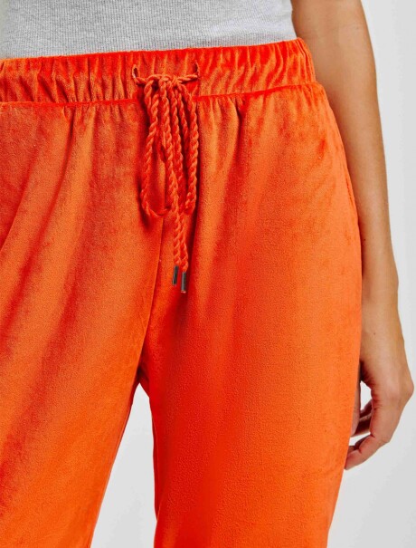 PANTALÓN BÁSICO EN PLUSH NARANJA