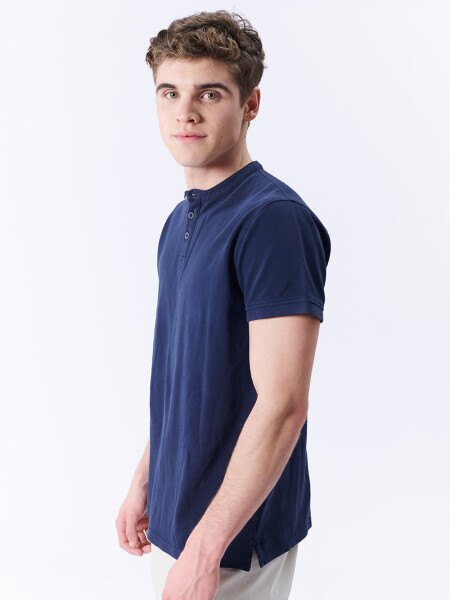Remera Manga Corta PiquÃ© Cuello Mao Azul Marino