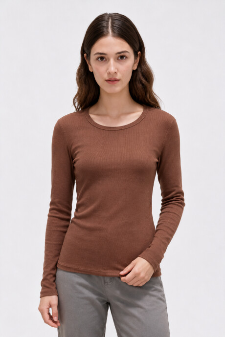 Remera Tonkin Marron