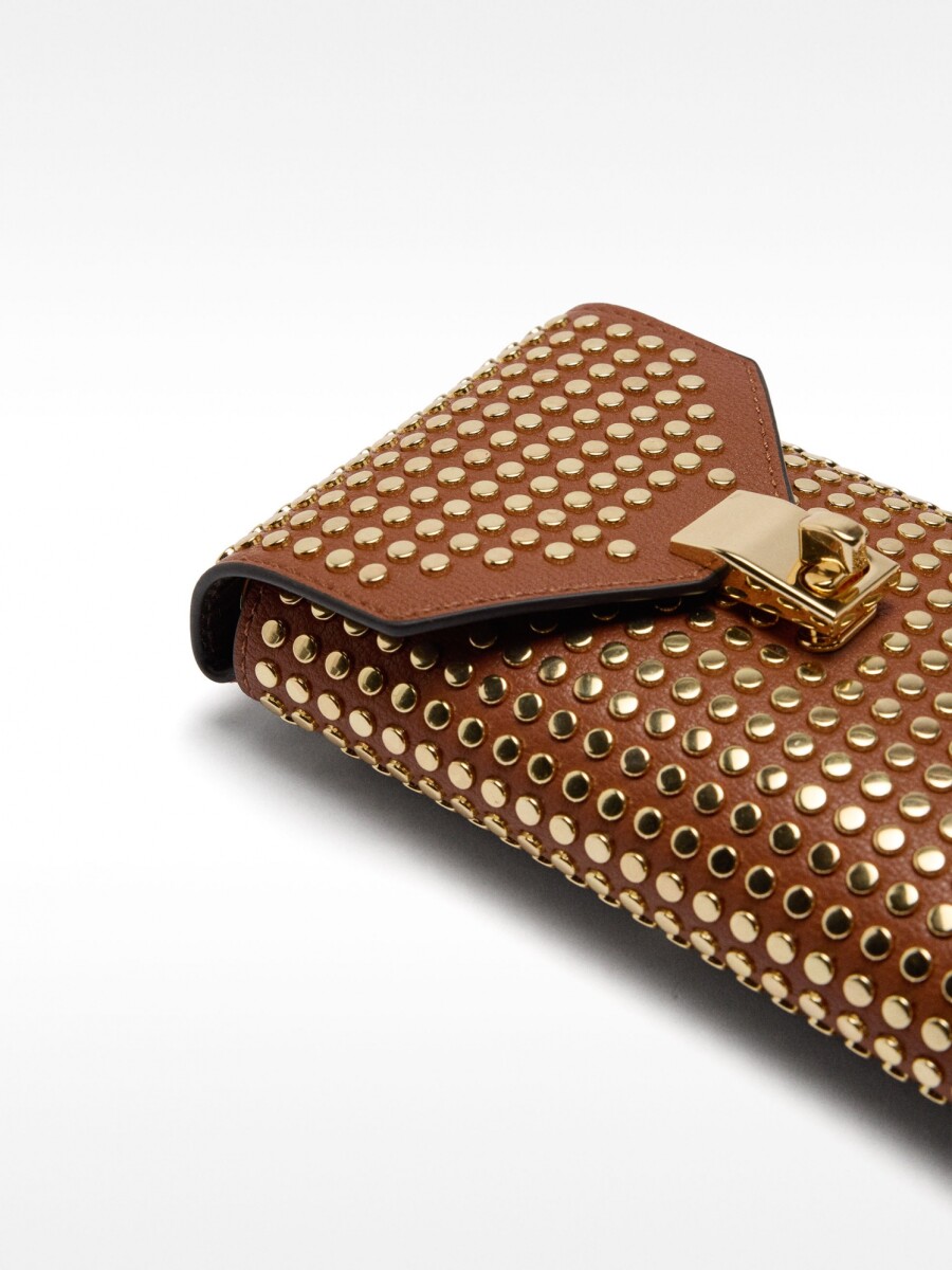 Bolso Para Móvil Con Tachuelas camel