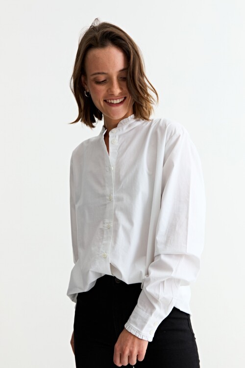 Camisa m/l con volado en cuello y puños BLANCO