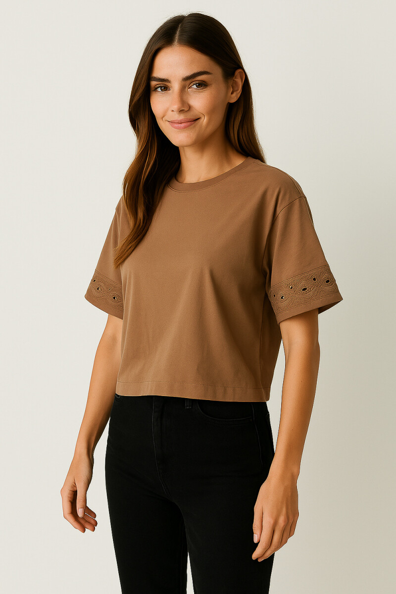 Remera Alixa - Tostado 