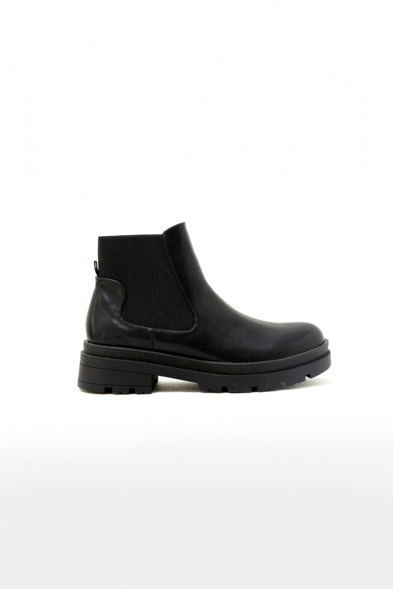 Bota corta con elástico negro