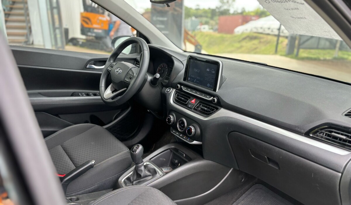Hyundai New HB20 1,6 Unique - 2023 Hyundai New HB20 1,6 Unique - 2023