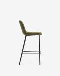 Taburete Zunilda de chenilla verde oscuro y acero con acabado negro mate altura 65 cm