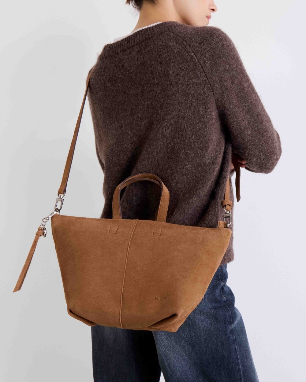 Cartera de mano The Flapper en cuero gamuza Cuoio