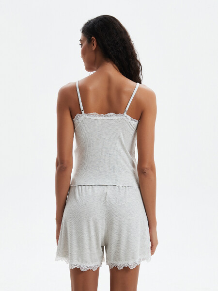 SHORT CON ENCAJE GRIS MELANGE M