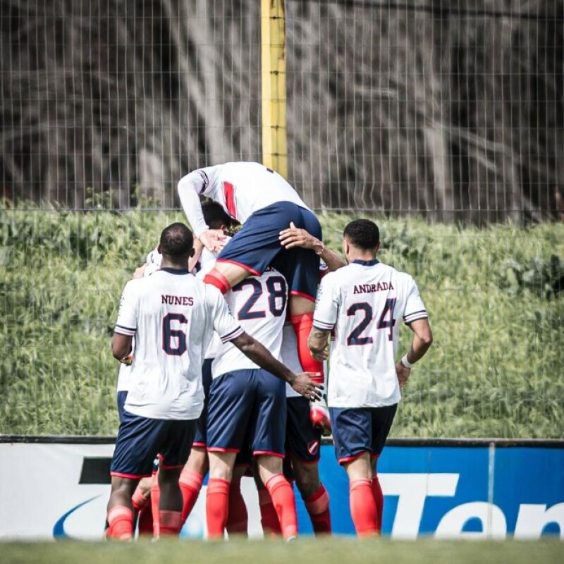 Camiseta Club Atlético Atenas / Alternativa Camiseta Club Atlético Atenas / Alternativa