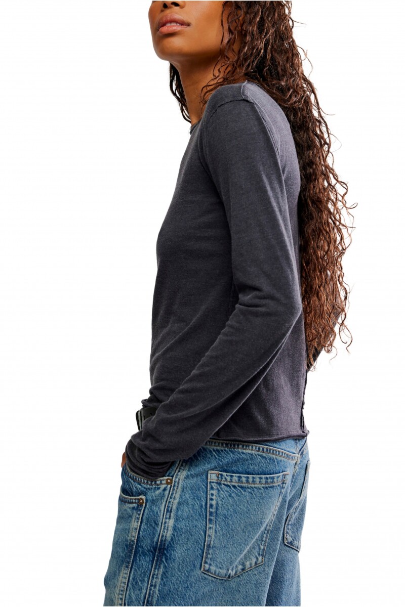 CAMISETA NOVA ML Negro