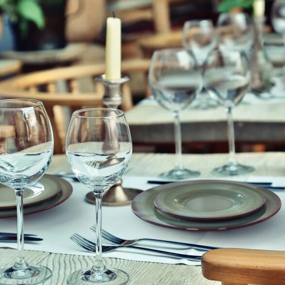 Plato para postre rústico porcelana verde 21cm. -TRAMONTINA TDC0004