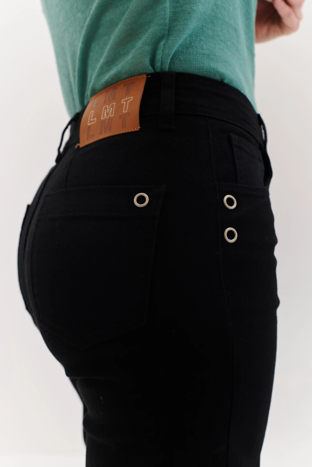 PANTALON ARO negro 1