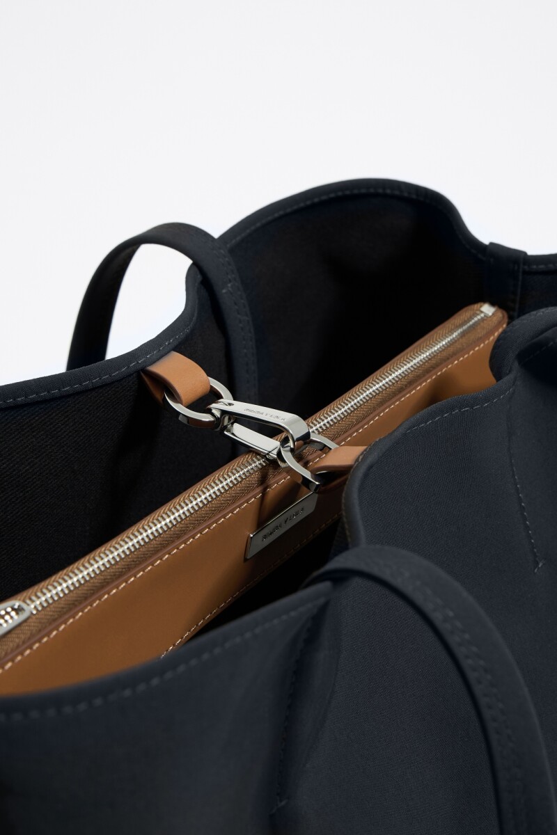 CHIHUAHUA SHOPPER Jean