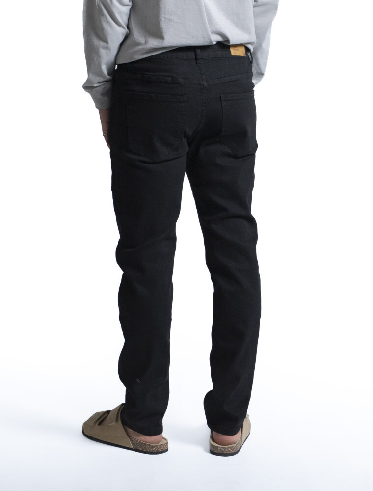 Jean Regular Fit Largo 30 Negro
