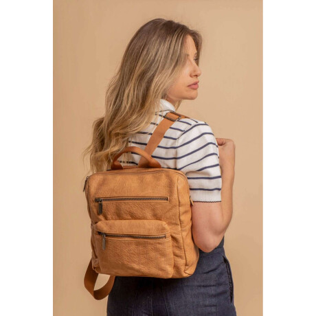 Mochila Clavel Nuez