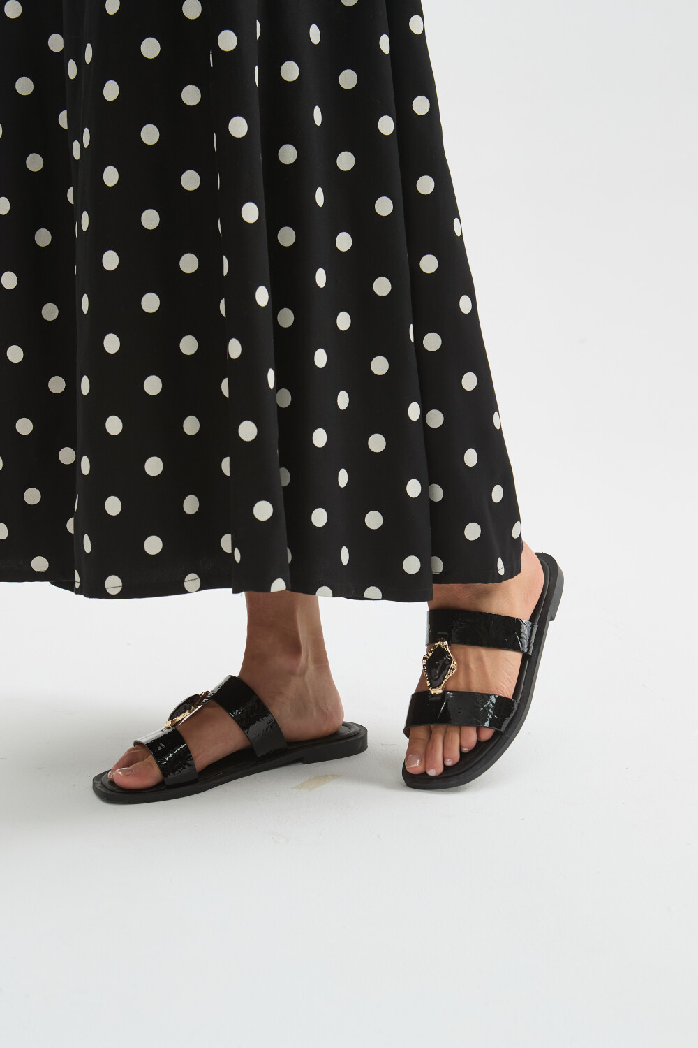 Sandalia Huni Negro