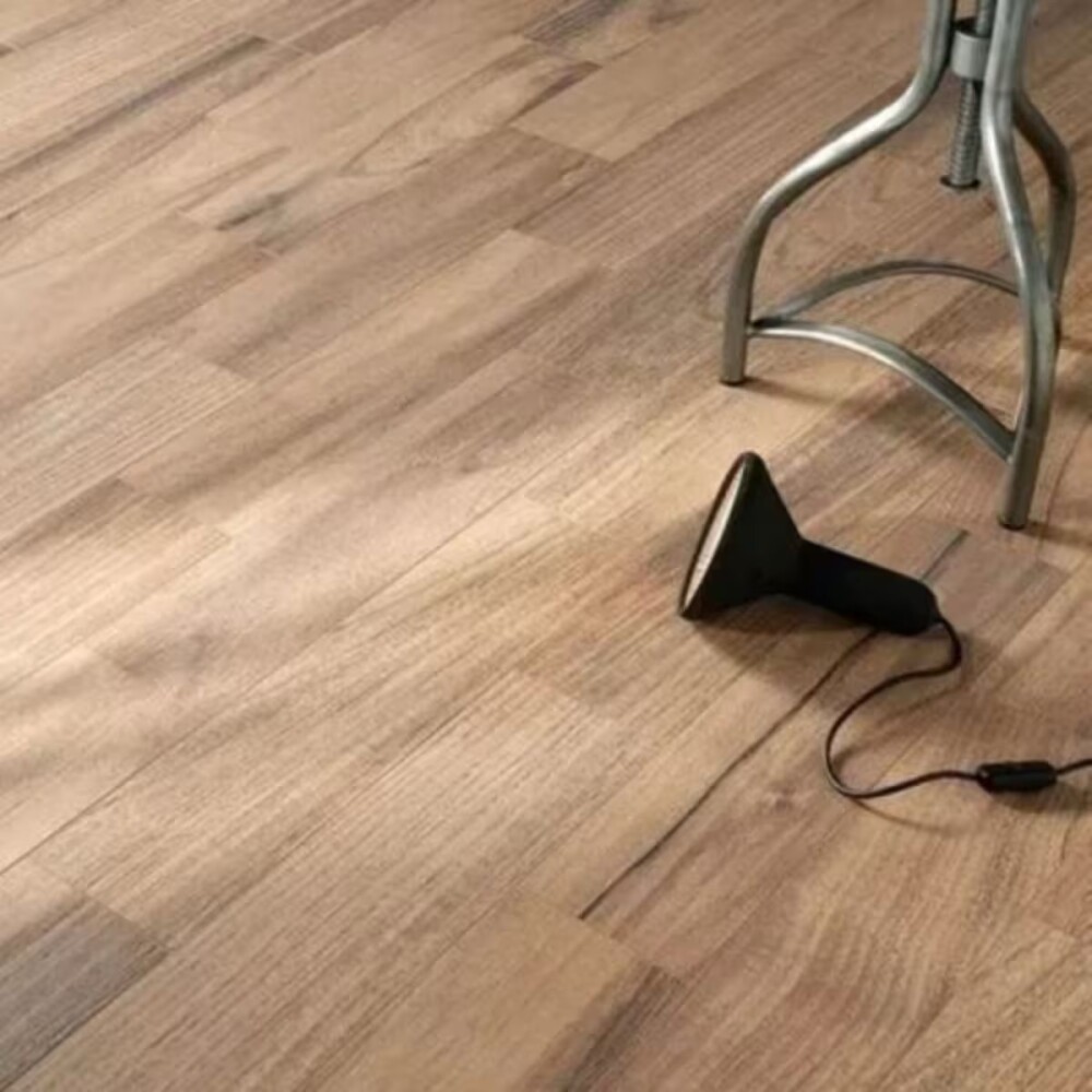 Cerámica Madero Plus 15x60 cm Mate Cerámica Madero Plus 15x60 Cm Mate