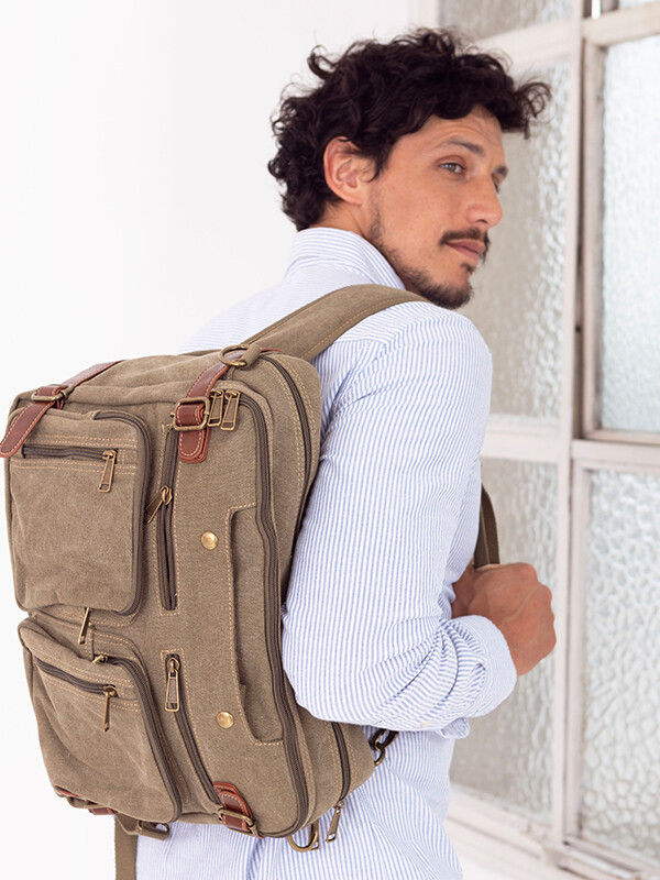 PORTA NOTEBOOK MOCHILA WORLD VERDE