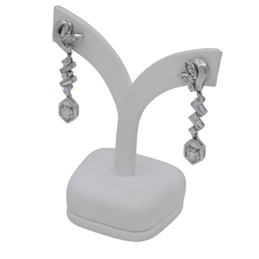 Caravanas antiguas en oro 18k blanco y brillantes Caravanas antiguas en oro 18k blanco y brillantes