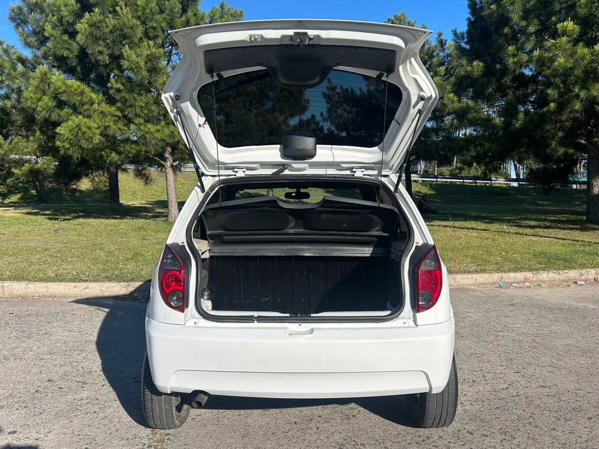 Chevrolet Celta LT EXCELENTE ESTADO! | Permuta / Financia Chevrolet Celta LT EXCELENTE ESTADO! | Permuta / Financia